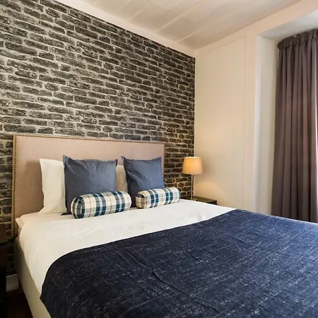 Apartament Ola - Castelo Ii